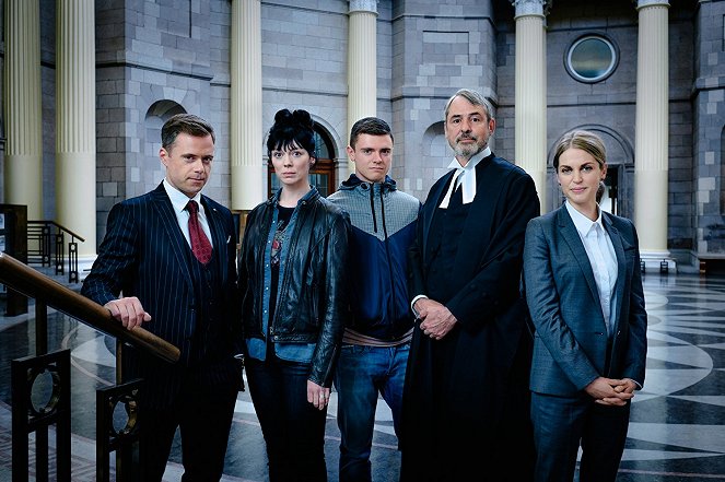 Striking Out - Promoción - Rory Keenan, Fiona O'Shaughnessy, Neil Morrissey, Amy Huberman
