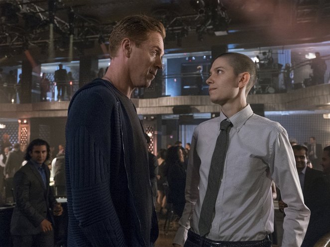 Billions - All In - Filmfotos - Damian Lewis, Asia Kate Dillon