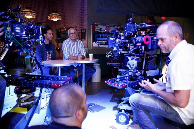 Community - Rudiments d'histoire - Tournage - Danny Pudi, Chevy Chase