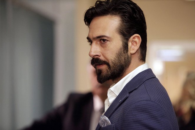 Price of Love - Episode 12 - Photos - Berk Erçer