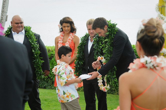 Hawaii Five-0 - Alaheo Pau'ole - Van film - Taylor Wily, Grace Park, Scott Caan, Alex O'Loughlin
