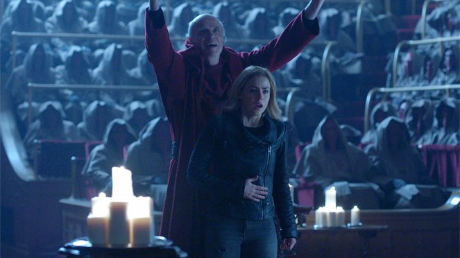 12 Monkeys - Season 2 - Memory of Tomorrow - Photos - Amanda Schull