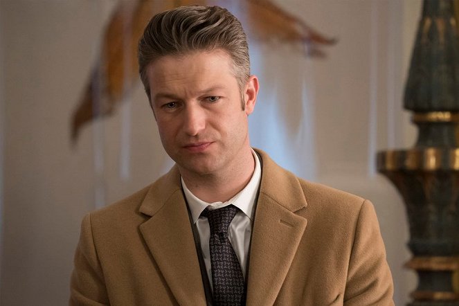 Law & Order: Special Victims Unit - Mama - Photos - Peter Scanavino