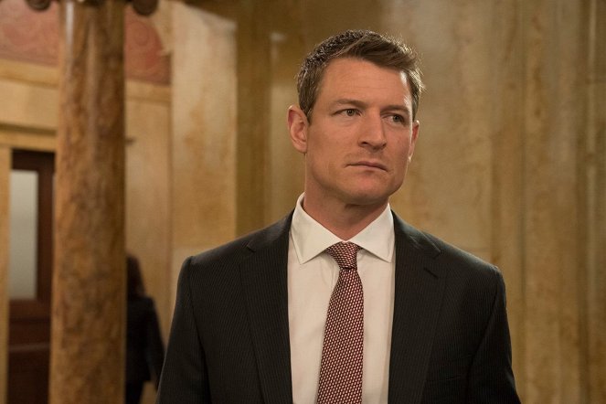 Law & Order: Special Victims Unit - Mama - Photos - Philip Winchester