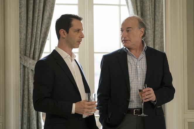 Succession - I Went to Market - Photos - Jeremy Strong, Peter Friedman