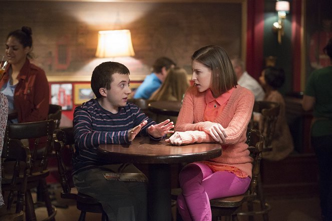 A semmi közepén - Kvízkirályok - Filmfotók - Atticus Shaffer, Eden Sher