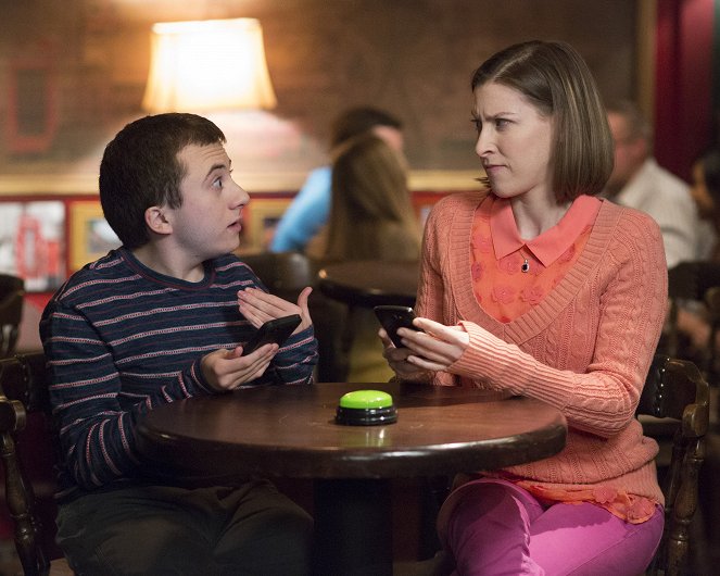 The Middle - The Royal Flush - Photos - Atticus Shaffer, Eden Sher