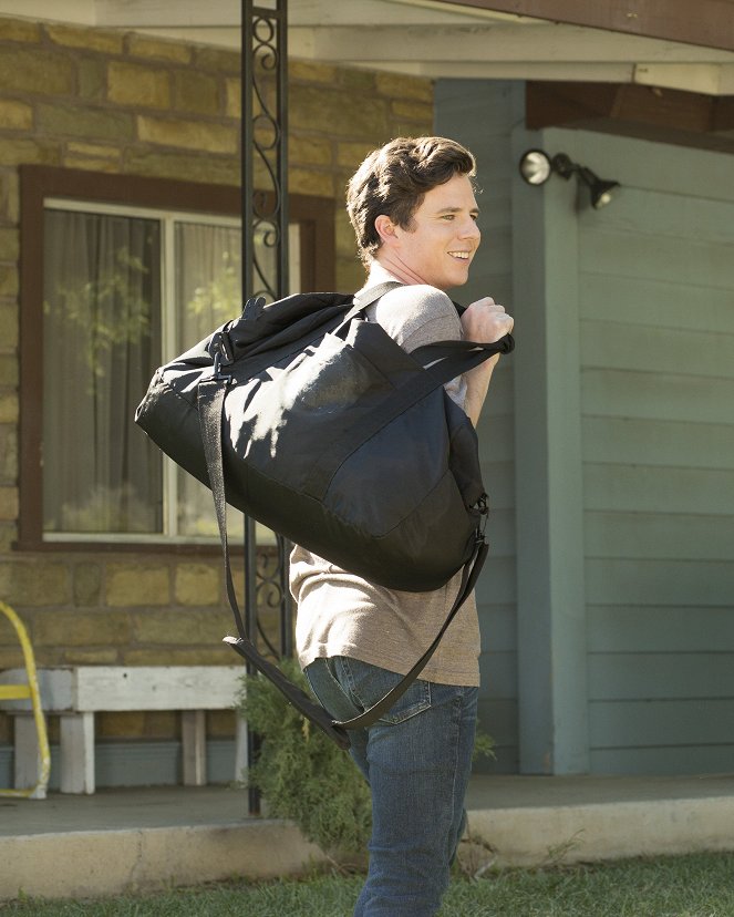 The Middle - Season 9 - A Heck of a Ride (1) - Photos - Charlie McDermott