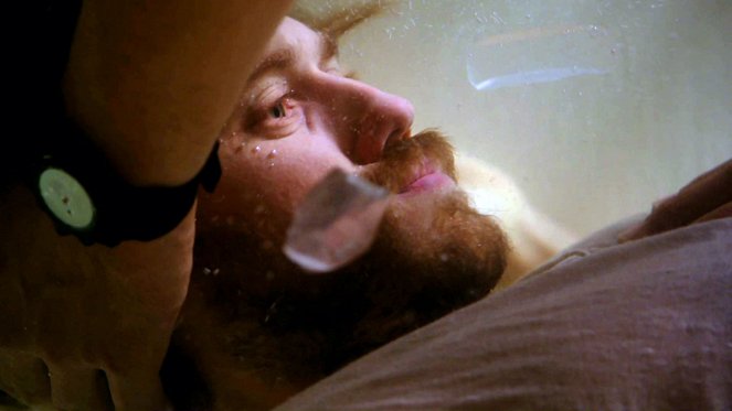 Graceland - Savior Complex - Do filme - Aaron Tveit