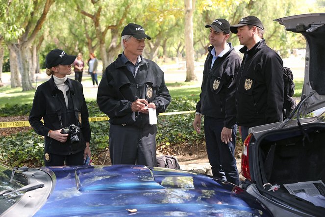 NCIS - Tengerészeti helyszínelők - Lezárás - Filmfotók - Emily Wickersham, Mark Harmon, Sean Murray, Michael Weatherly