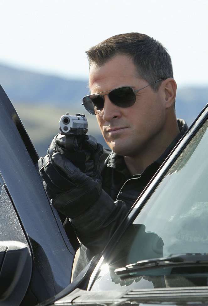 CSI: Crime Scene Investigation - Targets of Obsession - Photos - George Eads
