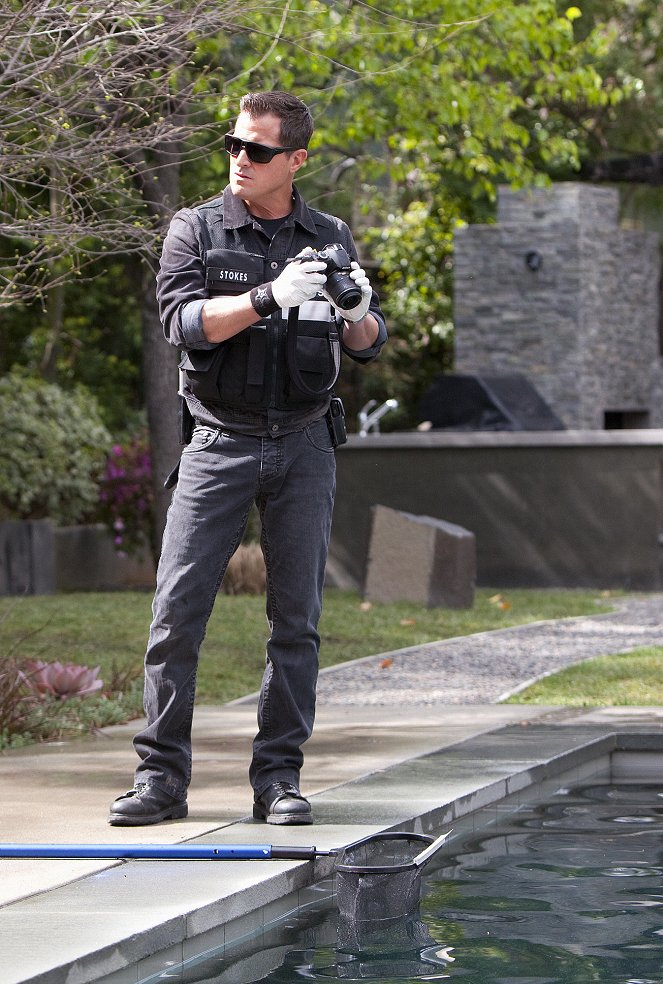 CSI: Crime Scene Investigation - Season 11 - Hitting for the Cycle - Photos - George Eads