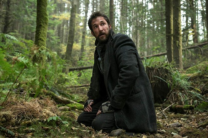 Falling Skies - Search and Recover - Van film - Noah Wyle