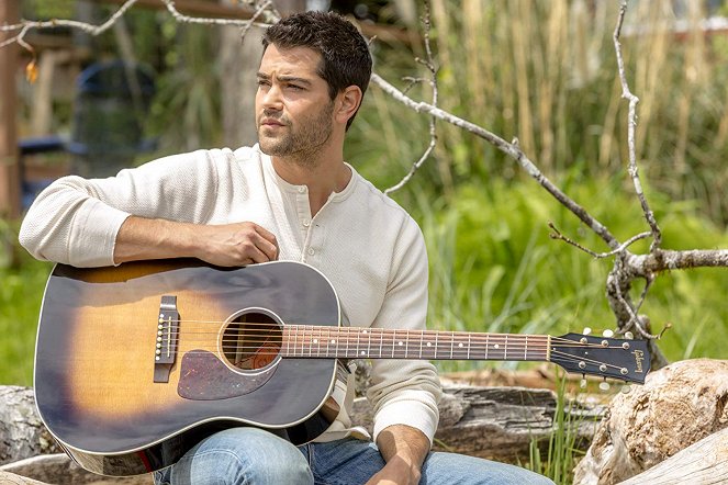 Chesapeake Shores - Home to Roost: Part 1 - Photos - Jesse Metcalfe