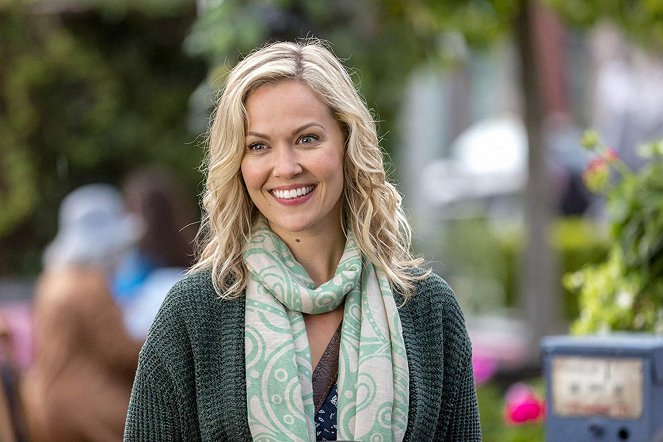 Chesapeake Shores - Home to Roost: Part 1 - Photos - Emilie Ullerup