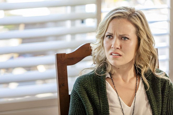 Chesapeake Shores - We're Not Losing a Son... - Photos - Emilie Ullerup