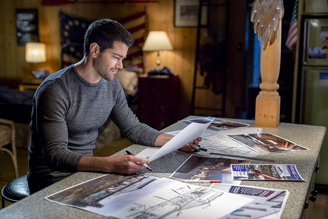 Chesapeake Shores - We're Not Losing a Son... - Photos - Jesse Metcalfe