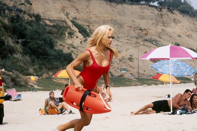Los vigilantes de la playa - Season 5 - Livin' on the Fault Line: Part 1 - De la película - Pamela Anderson