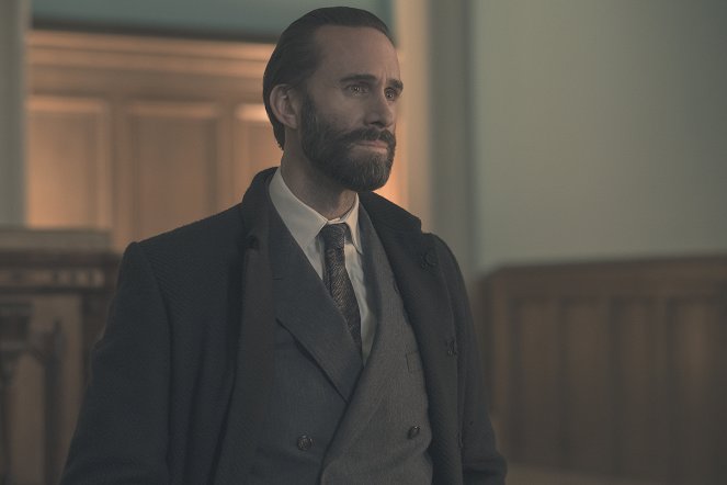 The Handmaid's Tale - Postpartum - Do filme - Joseph Fiennes