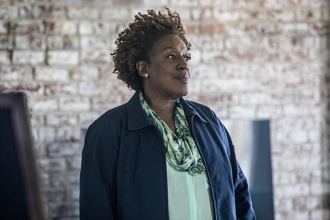 Navy CIS: New Orleans - Season 4 - Operation Chaos - Filmfotos - CCH Pounder