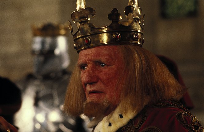 Sword of the Valiant: The Legend of Sir Gawain and the Green Knight - Van film - Trevor Howard