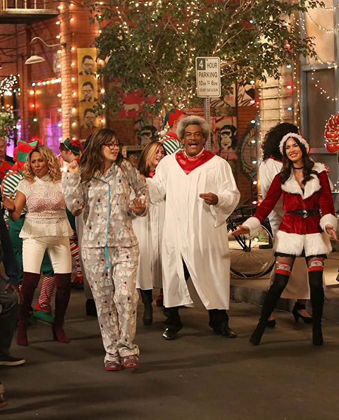 Új csaj - Christmas Eve Eve - Filmfotók - Zooey Deschanel, Megan Fox