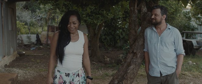 Somewhere in Tonga - Filmfotos - Lolohea Lin, Sascha Alexander Geršak