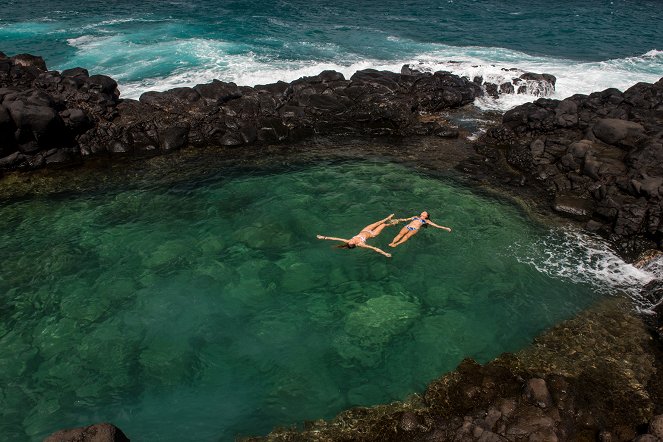 Top Secret Swimming Holes - Filmfotók