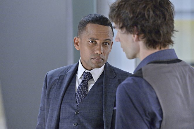 Covert Affairs - Brink Of The Clouds - Photos - Hill Harper