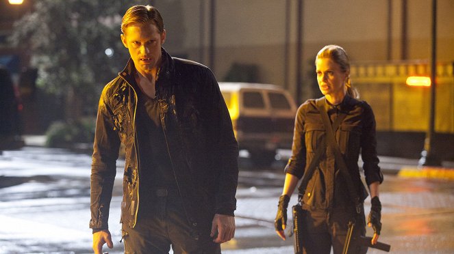 True Blood - Season 4 - Brennende Seele - Filmfotos - Alexander Skarsgård, Kristin Bauer van Straten