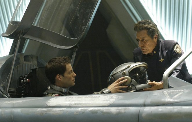 Hviezdna loď Galactica - Domů už nemůžeš - Z filmu