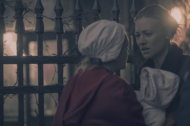 The Handmaid's Tale - The Word - Do filme - Yvonne Strahovski