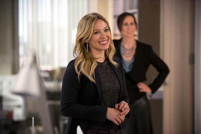Younger - Season 1 - Liza Sows Her Oates - Photos - Hilary Duff