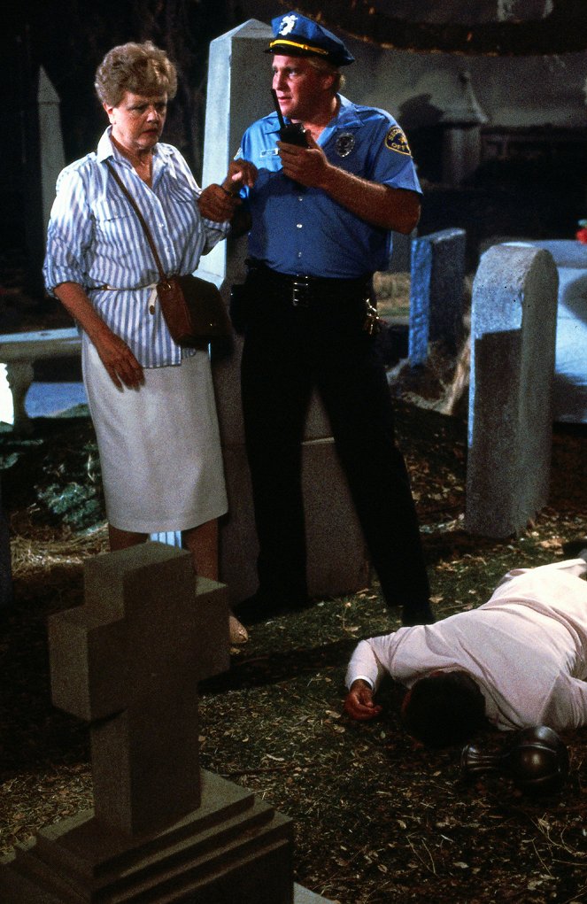 Murhasta tuli totta - Hooray for Homicide - Kuvat elokuvasta - Angela Lansbury, James MacArthur
