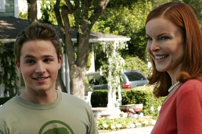 Desperate Housewives - Coming Home - Photos - Shawn Pyfrom, Marcia Cross