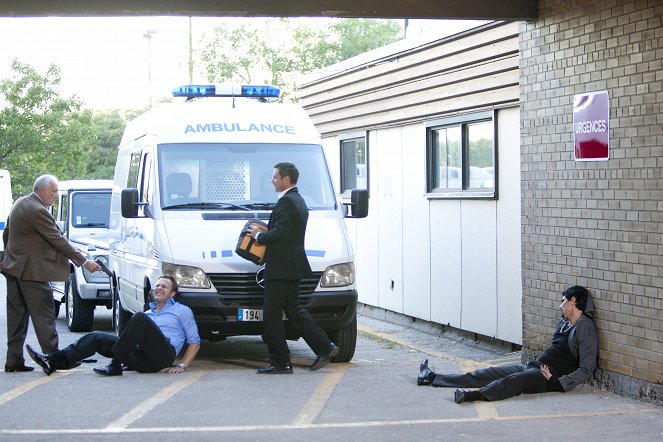 Transporter: The Series - Season 1 - Harvest - Photos - François Berléand, Mike Dopud, Chris Vance