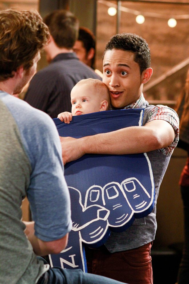 Baby Daddy - The Nurse and the Curse - Van film - Tahj Mowry