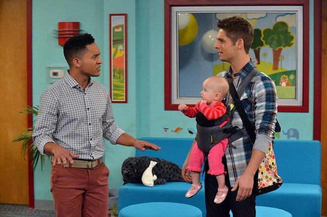 Baby Daddy - Bens Kindergartenabenteuer - Filmfotos - Tahj Mowry, Jean-Luc Bilodeau