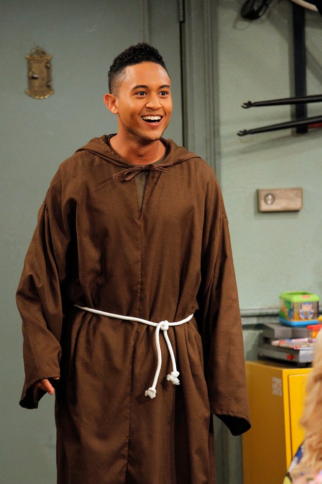 Baby Daddy - A Knight to Remember - Van film - Tahj Mowry