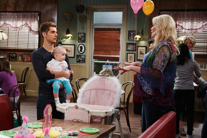 Baby Daddy - Send in the Clowns - Photos - Jean-Luc Bilodeau, Melissa Peterman