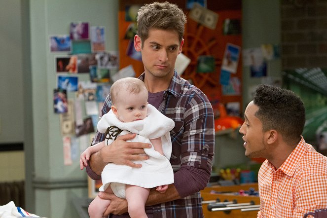 Baby Daddy - Livin' on a Prom - Photos - Jean-Luc Bilodeau, Tahj Mowry