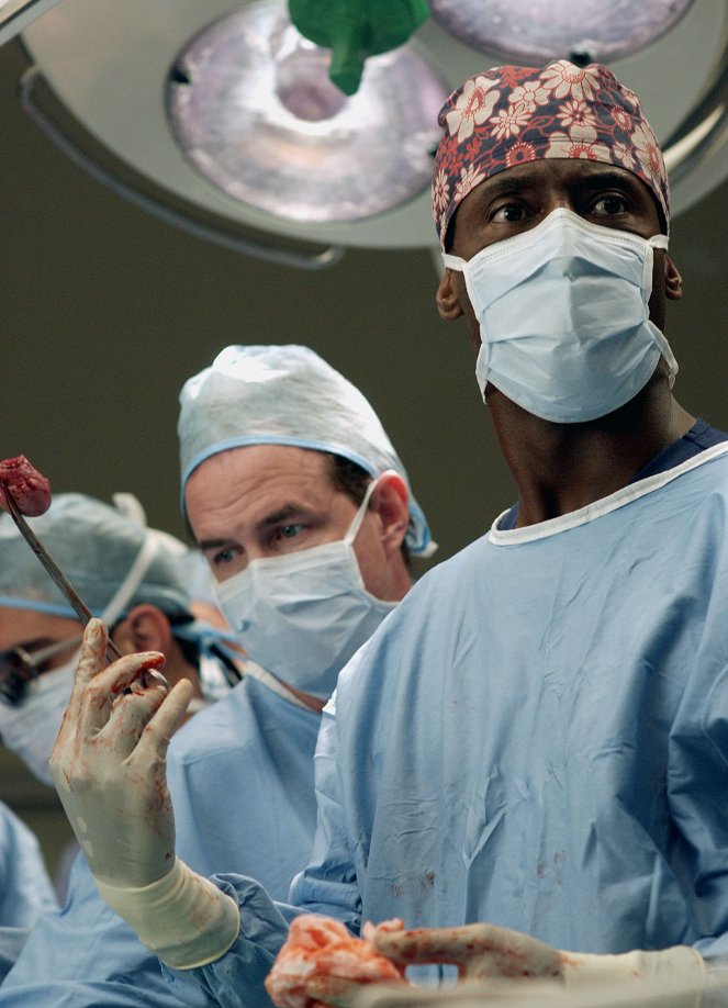 Grey's Anatomy - Season 1 - The First Cut Is the Deepest - Photos - Isaiah Washington
