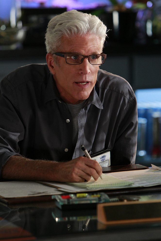 CSI: Crime Scene Investigation - Bittersweet - Photos - Ted Danson