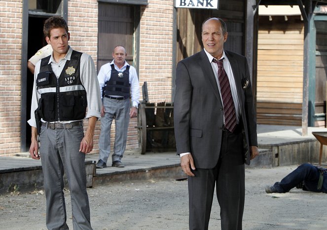 CSI: Kryminalne zagadki Las Vegas - CSI w ogniu - Z filmu - Eric Szmanda, Paul Guilfoyle, Marc Vann