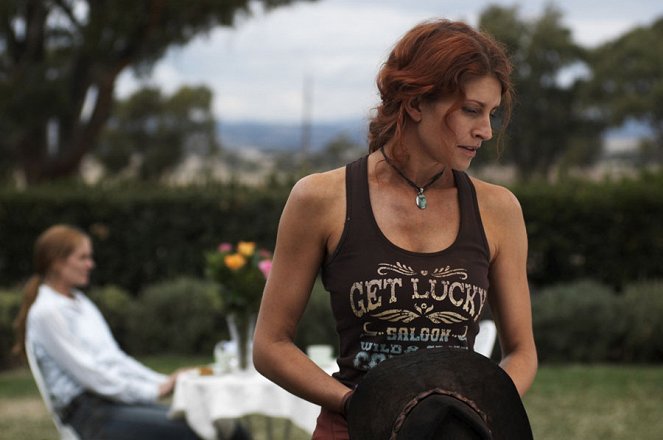 McLeod's Daughters - The Eleventh Hour - Film - Simmone Mackinnon