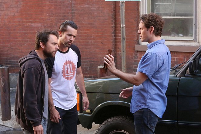 Felhőtlen Philadelphia - Season 12 - The Gang Turns Black - Filmfotók - Charlie Day, Rob McElhenney, Glenn Howerton