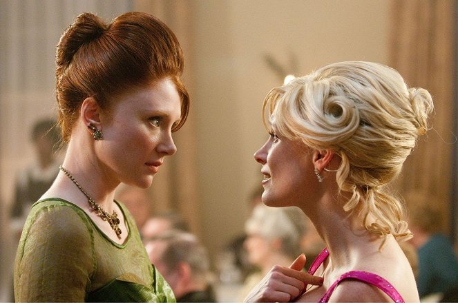 The Help - Photos - Bryce Dallas Howard, Jessica Chastain