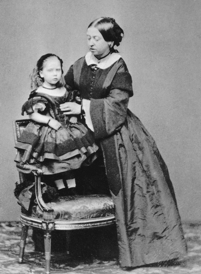 Queen Victoria's Children - Kuvat elokuvasta