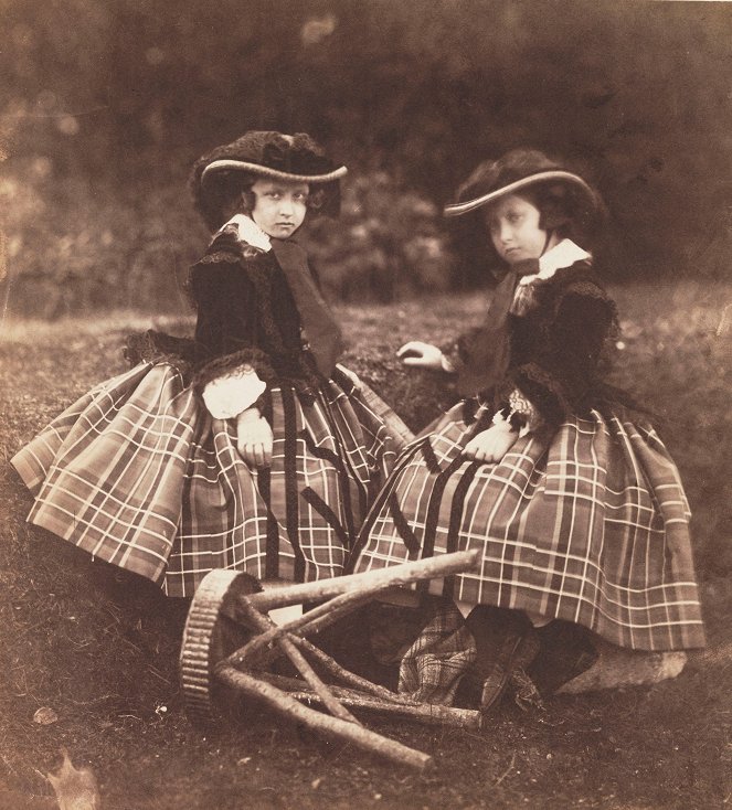 Queen Victoria's Children - Kuvat elokuvasta