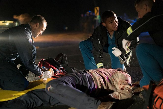 The Night Shift - Season 2 - Sunrise, Sunset - Photos - Robert Bailey Jr.